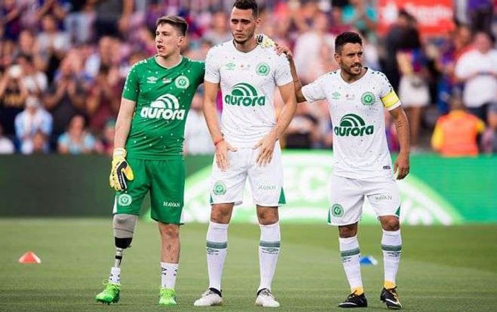 Chapecoense predĺžilo zmluvu s hráčom, ktorý prežil letecké nešťastie